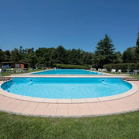 Sleeps 4 Pool Apartment