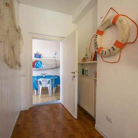 Apartment Sleeps 4 Pool *