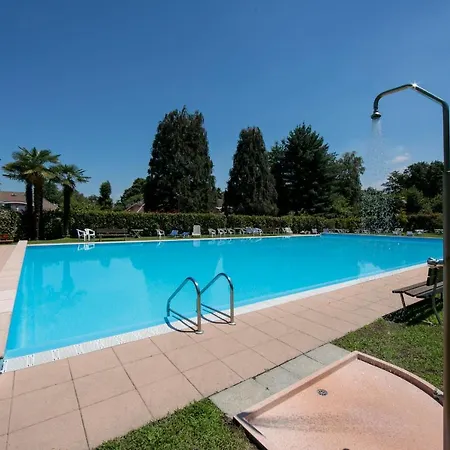 Sleeps 4 Pool Διαμέρισμα Ispra